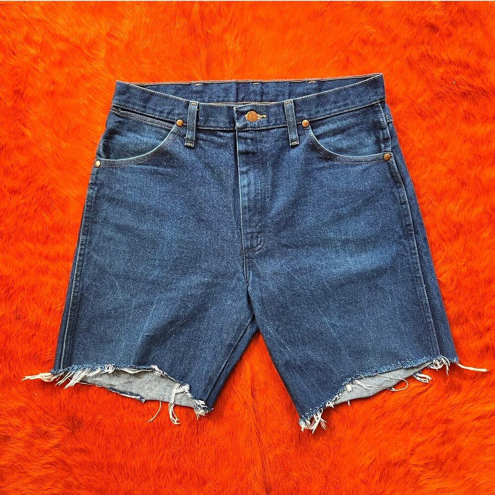 Vintage 90s Wrangler Denim Cutoff Shorts | High Waist Jean Shorts | Cowboy | W32